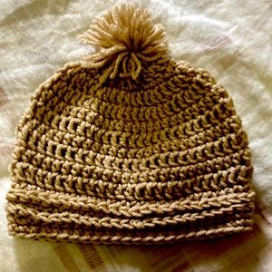 Very nice women’s or young women’s beanie. One size fits all